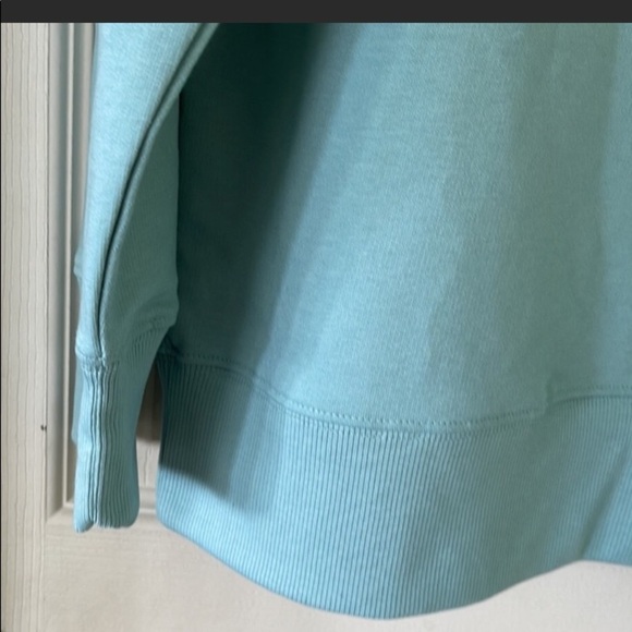 NWT Latino Heritage Month Adult Gender Inclusive Hola Sweatshirt - Picture 2 of 13